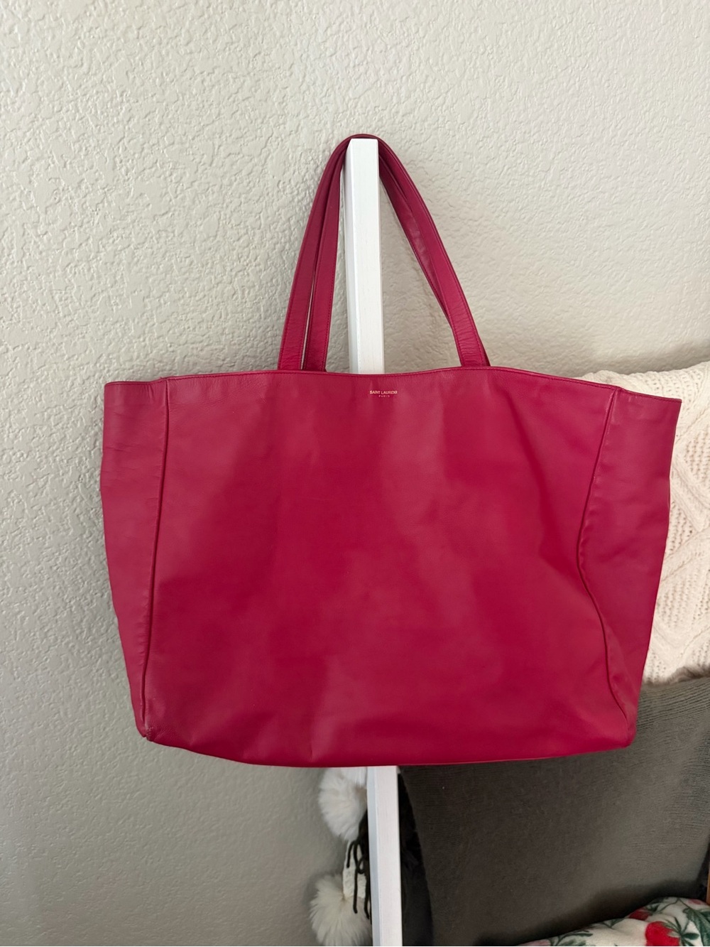 Saint Laurent Fuchsia Leather Tote Bag